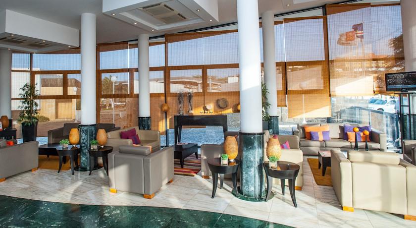 Oasis Praiamar Hotel 4*